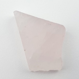 Kwarc różowy cięty surowy 26x23 mm nr 12
