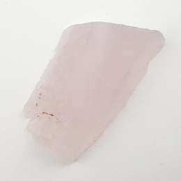 Kwarc różowy cięty surowy 33x20 mm nr 46