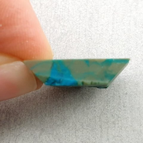 Chryzokola cięta surowa 21x19 mm nr 70