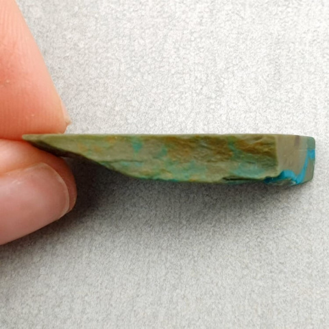 Chryzokola cięta surowa 30x16 mm nr 53