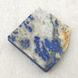 Lapis lazuli cięty surowy 27x26 mm nr 58