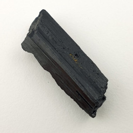 Czarny turmalin surowy 26x10 mm nr 462