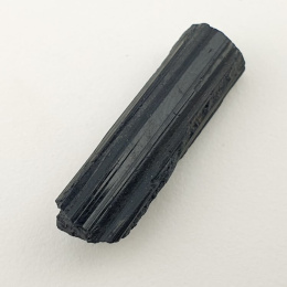 Czarny turmalin surowy 27x8 mm nr 428