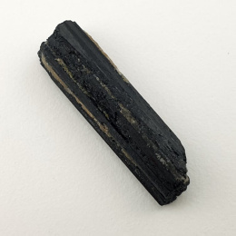 Czarny turmalin surowy 28x8 mm nr 459