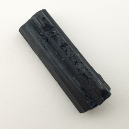 Czarny turmalin surowy 30x10 mm nr 417