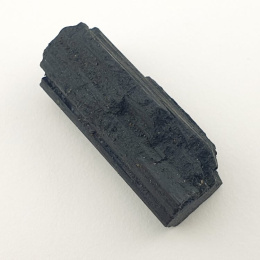 Czarny turmalin surowy 33x15 mm nr 331