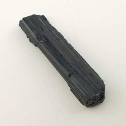 Czarny turmalin surowy 33x8 mm nr 503