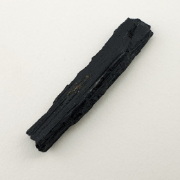 Czarny turmalin surowy 34x7 mm nr 434
