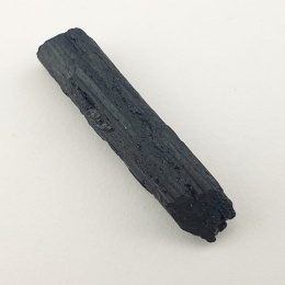Czarny turmalin surowy 34x9 mm nr 306