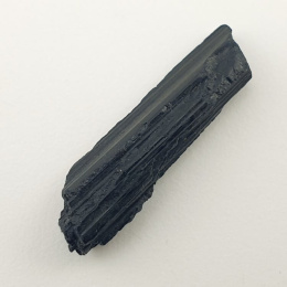 Czarny turmalin surowy 35x10 mm nr 340