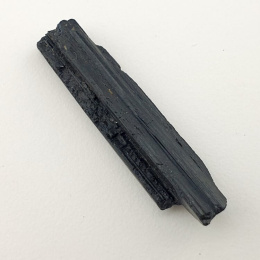 Czarny turmalin surowy 35x8 mm nr 473