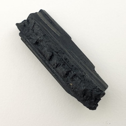 Czarny turmalin surowy 36x13 mm nr 464