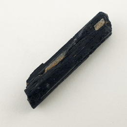 Czarny turmalin surowy 37x9 mm nr 348