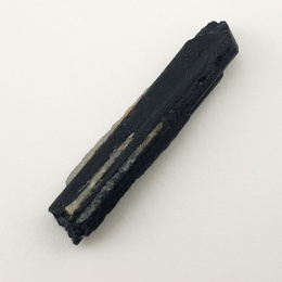 Czarny turmalin surowy 41x10 mm nr 303