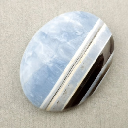 Opal niebieski kaboszon 35x27 mm nr 266