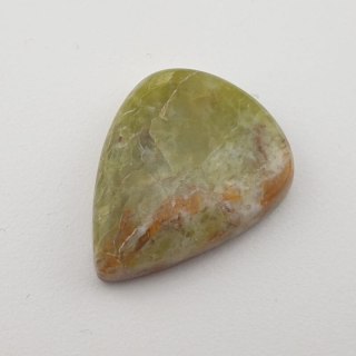 Opal zwyczajny kaboszon 28x22 mm nr 33