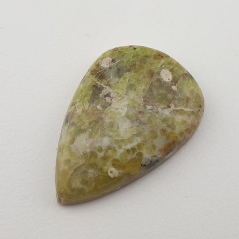 Opal zwyczajny kaboszon 30x21 mm nr 6