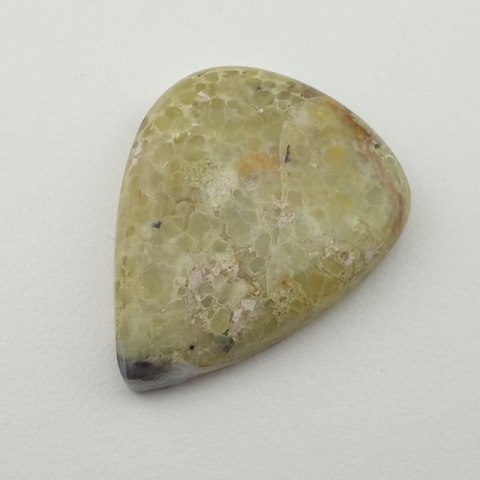 Opal zwyczajny kaboszon 30x23 mm nr 26