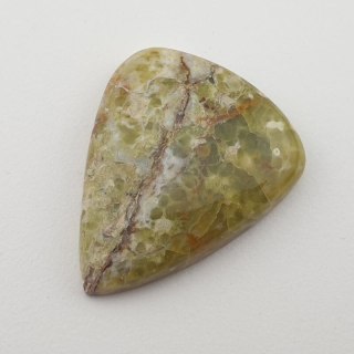 Opal zwyczajny kaboszon 33x26 mm nr 17