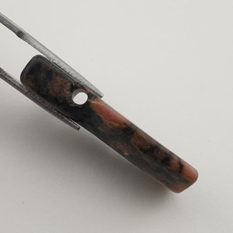 Rodonit czarny sopel 32x14 mm nr 29