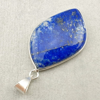 Lapis lazuli zawieszka 39x24 mm nr 88