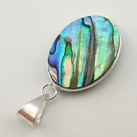 Paua abalone zawieszka 27x21 mm nr 210