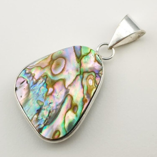 Paua abalone zawieszka 28x21 mm nr 217