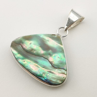 Paua abalone zawieszka 30x23 mm nr 193