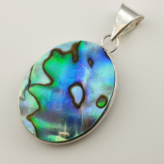 Paua abalone zawieszka 30x24 mm nr 175