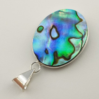 Paua abalone zawieszka 30x24 mm nr 175