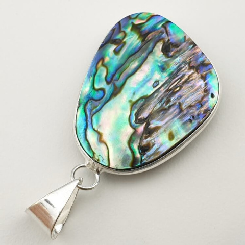 Paua abalone zawieszka 30x26 mm nr 139