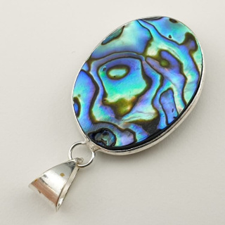 Paua abalone zawieszka 31x23 mm nr 176