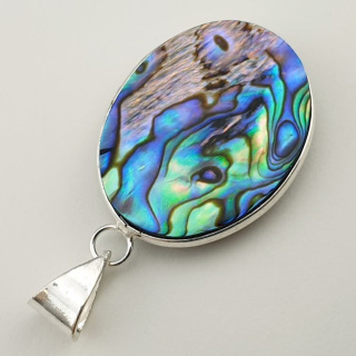 Paua abalone zawieszka 31x25 mm nr 152