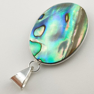 Paua abalone zawieszka 32x23 mm nr 171