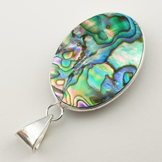 Paua abalone zawieszka 33x23 mm nr 151