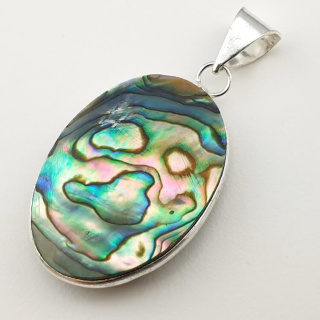 Paua abalone zawieszka 33x24 mm nr 183