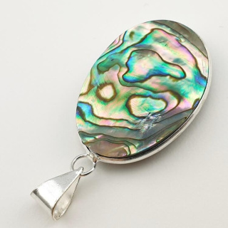 Paua abalone zawieszka 33x24 mm nr 183