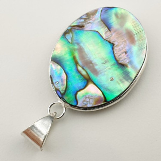 Paua abalone zawieszka 33x26 mm nr 141