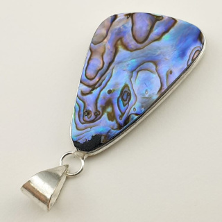 Paua abalone zawieszka 37x22 mm nr 209