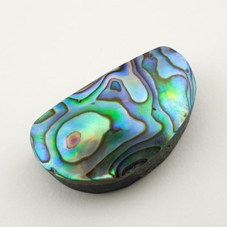 Paua abalone kaboszon 27x15 mm nr 153