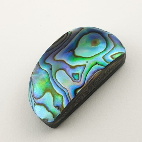 Paua abalone kaboszon 27x15 mm nr 153