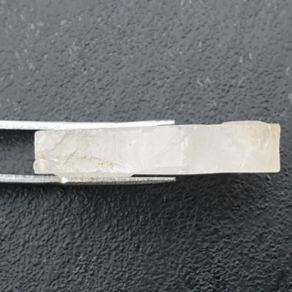 Kryształ górski cięty surowy 33x22 mm nr 1