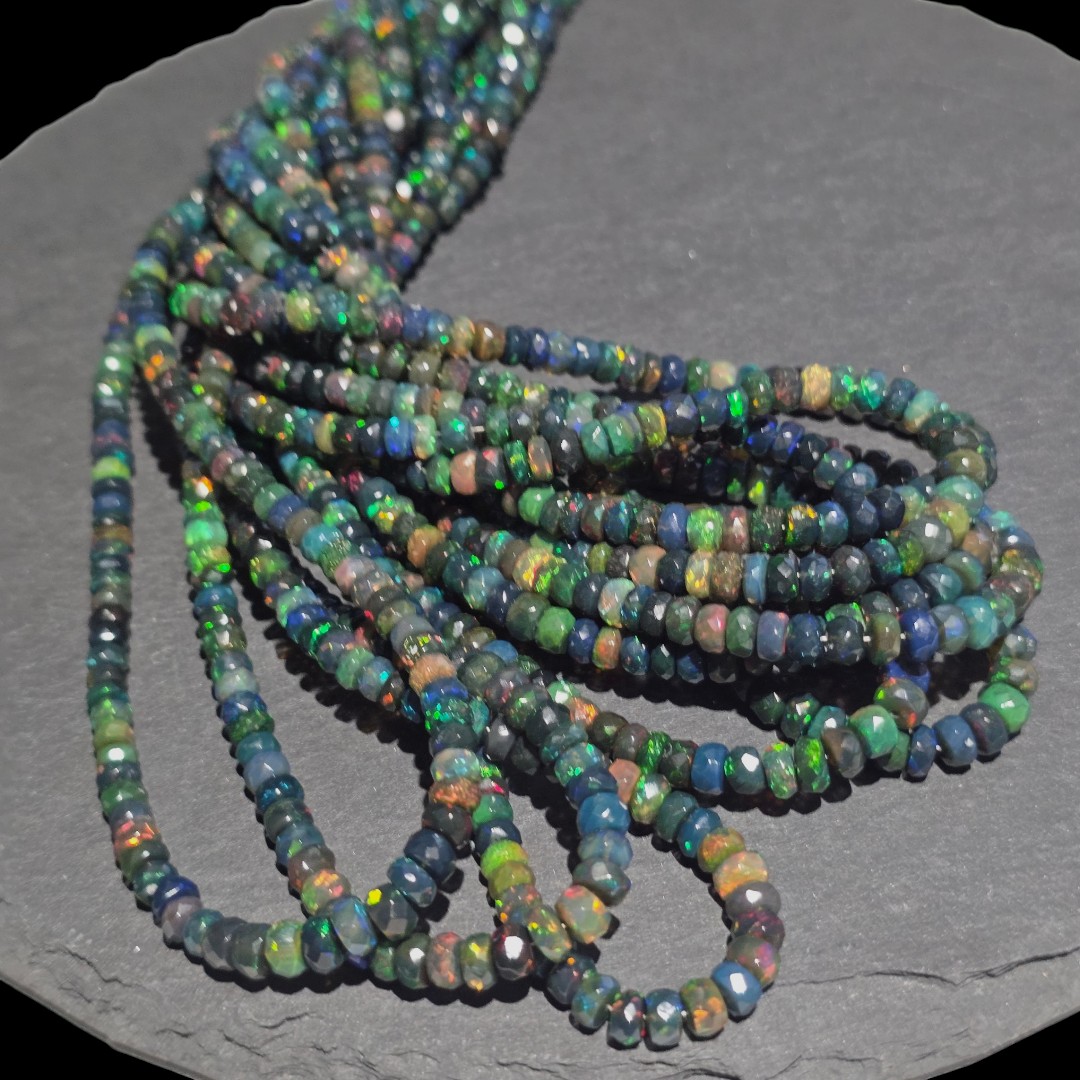 Opal etiopski czarny oponka 3