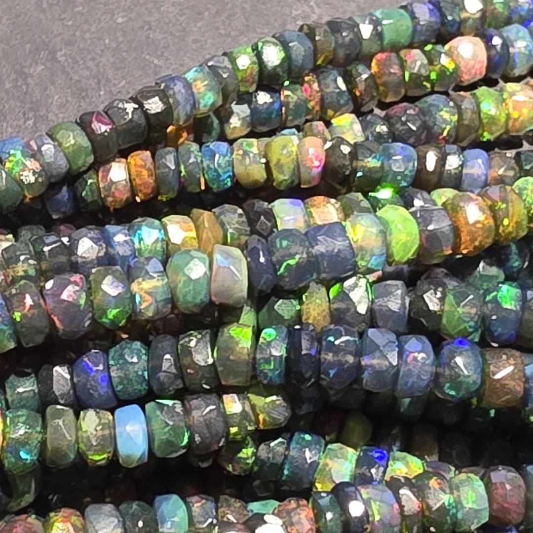 Opal etiopski czarny oponka 6